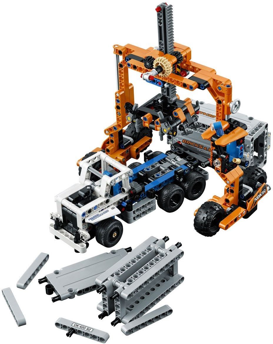 Lego Конструктор Technic "Контейнерный терминал" 631 деталь