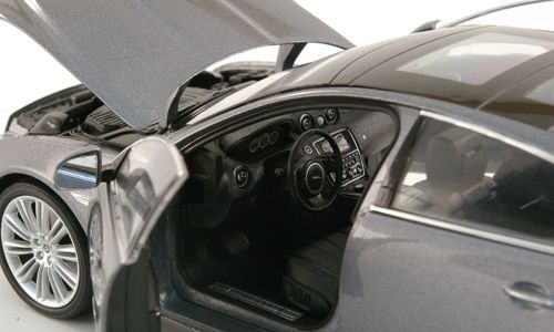Welly Модель машины "Jaguar XJ"