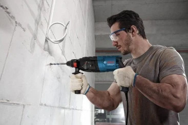 Перфоратор Bosch GBH 240 патрон:SDS-plus уд.:2.7Дж 790Вт (кейс в комплекте)
