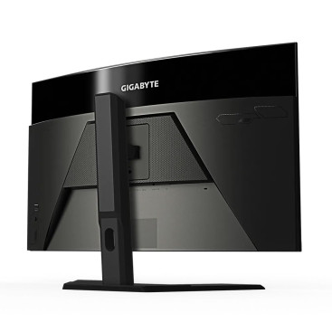 31.5" Gigabyte QHD M32QC-EK, черный