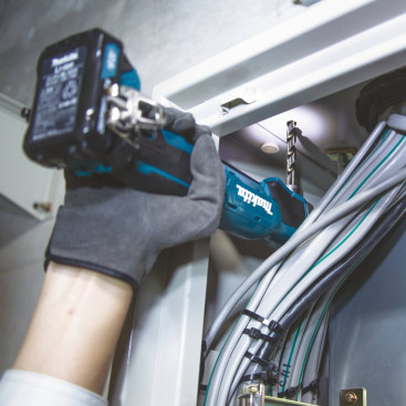 Дрель безударная Makita DA332DZ ключевой реверс
