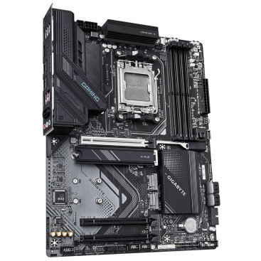 Gigabyte X870 GAMING WIFI6 socket AM5