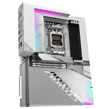 Gigabyte B650E AORUS STEALTH ICE socket AM5