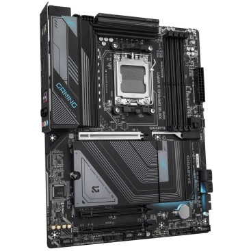 Gigabyte X870 GAMING X WIFI7 socket AM5
