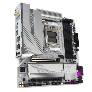 Gigabyte B650M AORUS ELITE AX ICE socket AM5