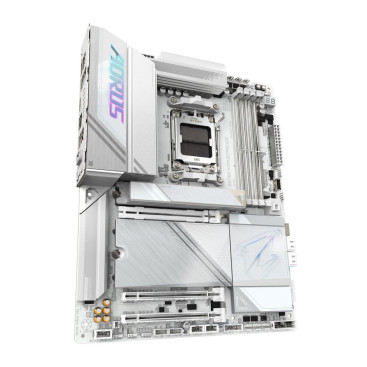 Gigabyte X870E AORUS PRO ICE socket AM5