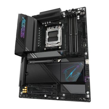 Gigabyte X870E AORUS PRO socket AM5