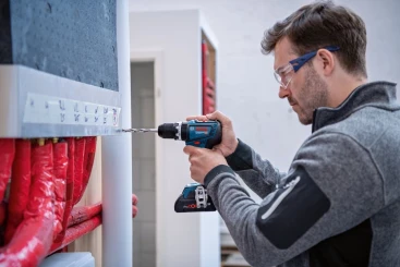 Дрель-шуруповерт Bosch GSB 18V-90 аккум. патрон:быстрозажимной (06019K6100)