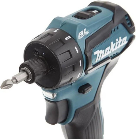 Дрель-шуруповерт Makita DDF083Z аккум. патрон:шестигр.1/4"