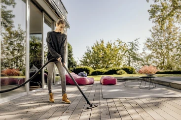 Строительный пылесос Karcher WD 2 V-15/4/18 1000Вт (уборка: сухая/влажная) желтый