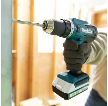 Дрель-шуруповерт Makita DF488D002 аккум. патрон:быстрозажимной (кейс в комплекте)