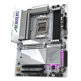 Gigabyte B650E AORUS ELITE X ICE socket AM5