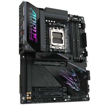 Gigabyte X870E AORUS PRO X3D socket AM5
