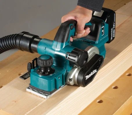 Рубанок Makita DKP181Z 82мм 12000об/мин